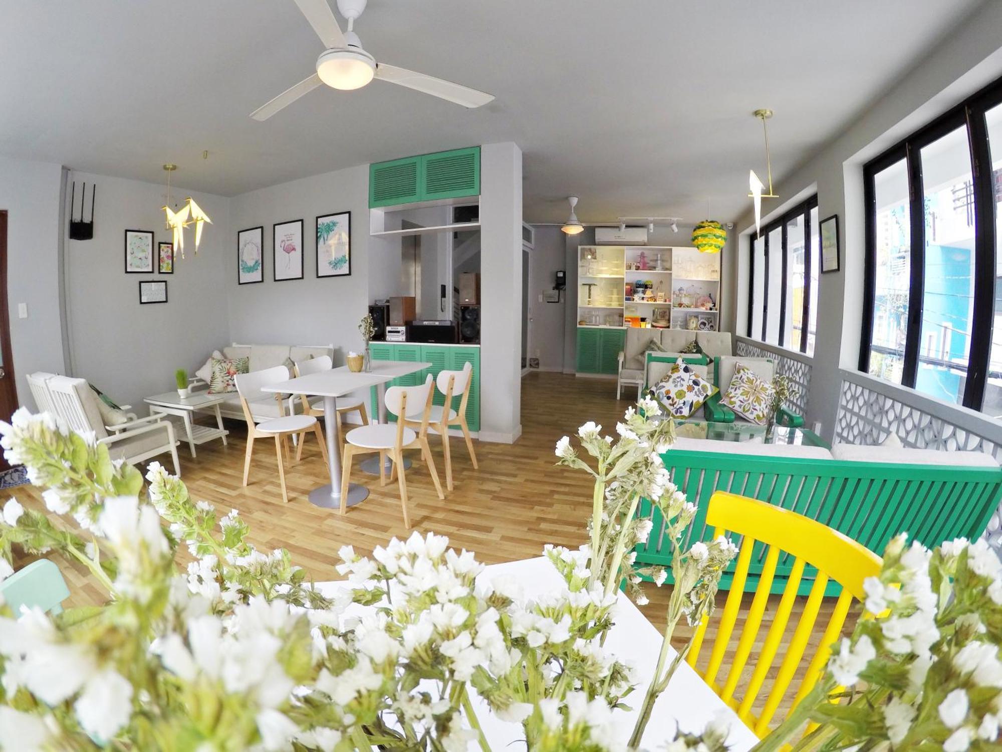Happy Coffee Guesthouse مدينة هوشي منه المظهر الخارجي الصورة